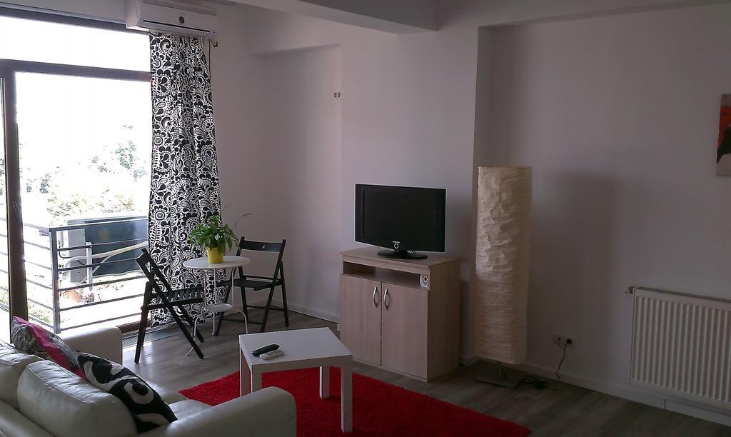 Heights Accommodation Bukarest Zimmer foto