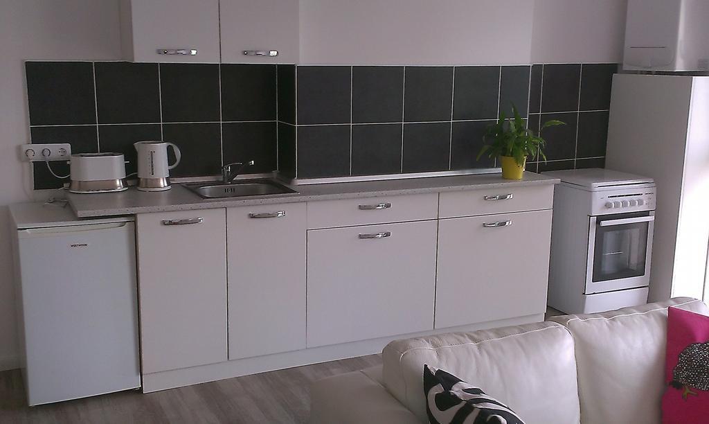 Heights Accommodation Bukarest Zimmer foto