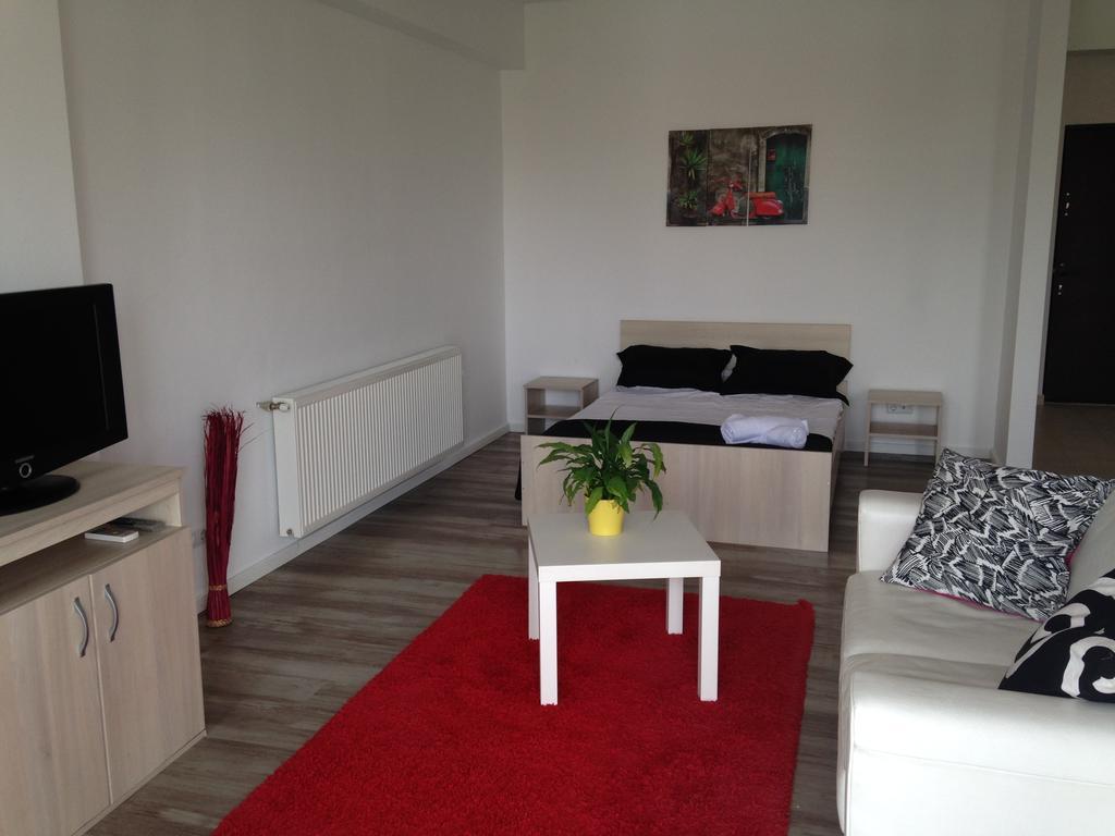 Heights Accommodation Bukarest Zimmer foto